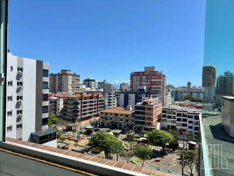 ACONCHEGANTE REFÚGIO A PASSOS DO MAR!: 14ª foto da galeria de imagens do imóvel