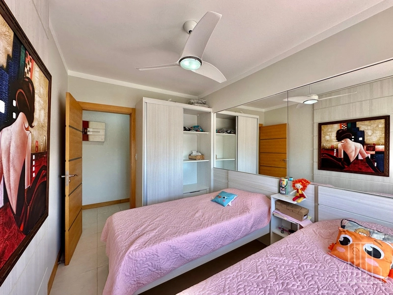 ACONCHEGANTE REFÚGIO A PASSOS DO MAR!: 19ª foto da galeria de imagens do imóvel