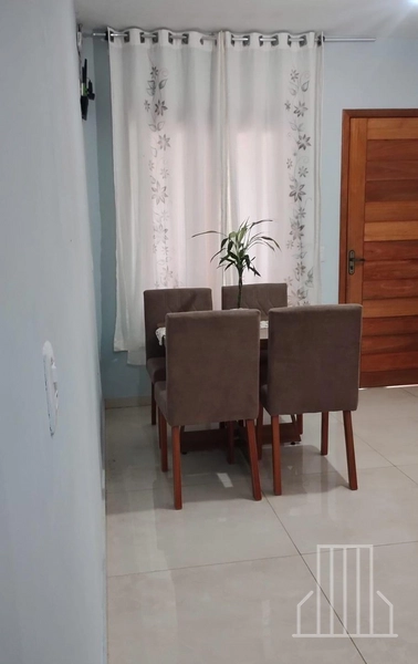 Venda de Casa com 2 Quartos, Hidromassagem e Opção para Garagem: 6ª foto da galeria de imagens do imóvel