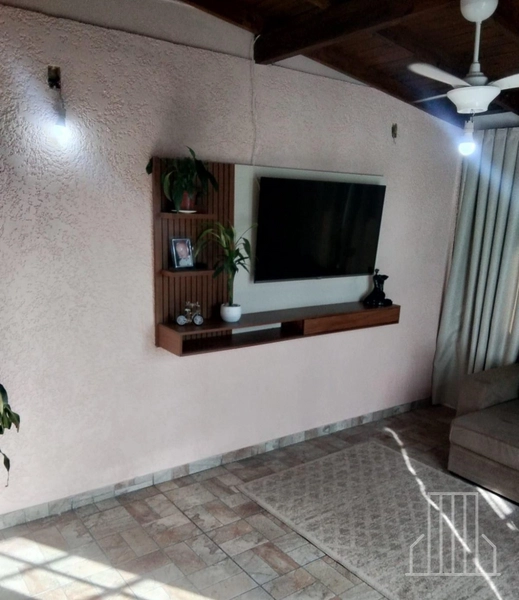 Venda de Casa com 2 Quartos, Hidromassagem e Opção para Garagem: 3ª foto da galeria de imagens do imóvel