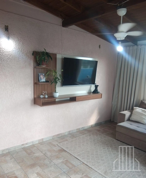 Venda de Casa com 2 Quartos, Hidromassagem e Opção para Garagem: 4ª foto da galeria de imagens do imóvel