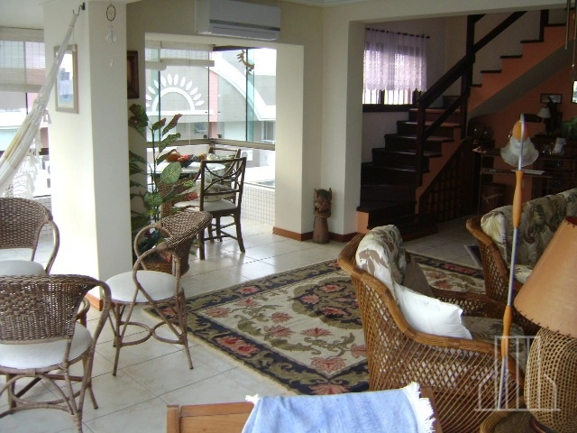 EXCELENTE COBERTURA PARA LOCAÇÃO TEMPORADA NO BAIRRO NAVEGANTES!: 3ª foto da galeria de imagens do imóvel