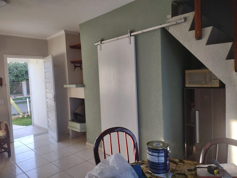 SOBRADO A VENDA EM CAPÃO NOVO!: 3ª foto da galeria de imagens do imóvel