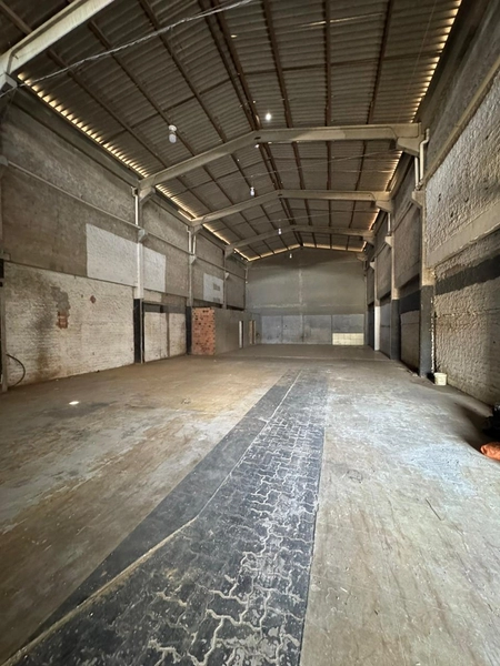 PAVILHÃO PARA ALUGUEL ANUAL COMERCIAL EM CAPÃO DA CANOA: 2ª foto da galeria de imagens do imóvel