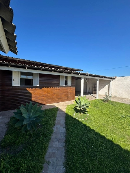 casa aluguel: 1ª foto da galeria de imagens do imóvel