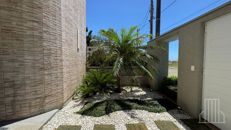 Sobrado Exclusivo à Beira-Mar em Capão Novo!: 3ª foto da galeria de imagens do imóvel