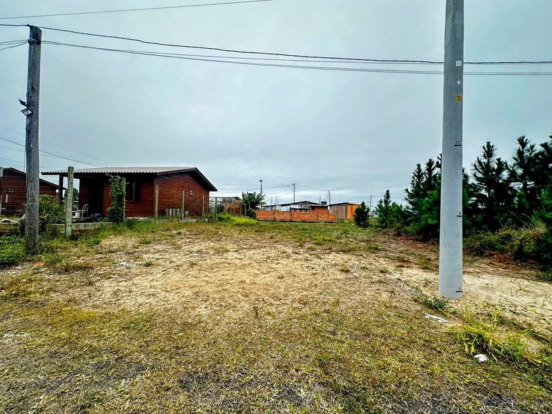 Terreno de 300 m² à Venda em Capão Novo – Excelente Localização: 3ª foto da galeria de imagens do imóvel