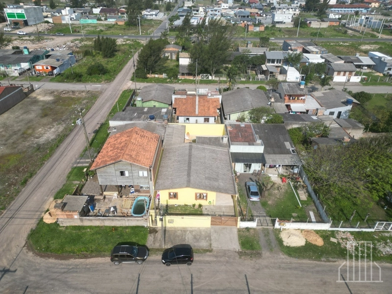 ESPETACULAR CASA COM PISCINA NO JARDIM BEIRA MAR – CAPÃO DA CANOA!: 25ª foto da galeria de imagens do imóvel