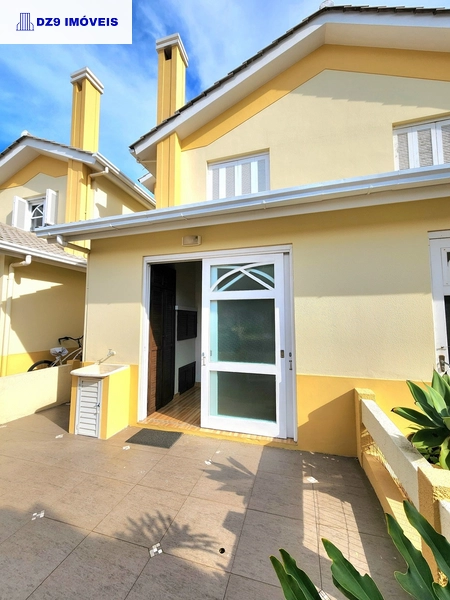 Sobrado a venda em Capão Novo!: 1ª foto da galeria de imagens do imóvel