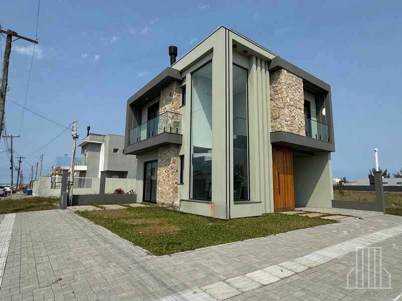 LINDO SOBRADO PERTO DO MAR NO JARDIM BEIRA MAR!: 2ª foto da galeria de imagens do imóvel