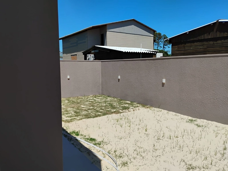 LINDA CASA A VENDA EM CAPÃO NOVO!: 15ª foto da galeria de imagens do imóvel