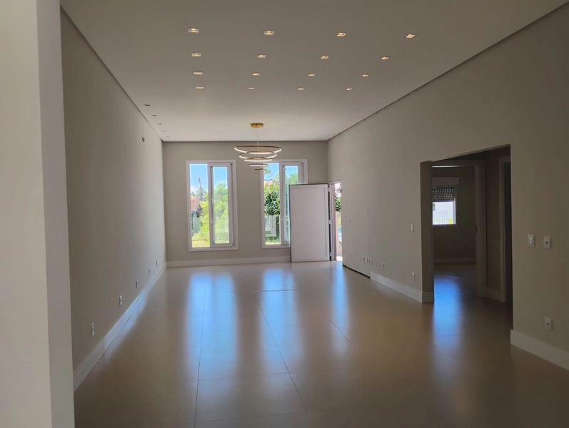 LINDA CASA A VENDA EM CAPÃO NOVO!: 3ª foto da galeria de imagens do imóvel