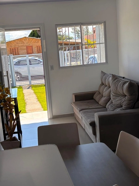 Casa Geminada Mobiliada com 2 Dormitórios e Pátio Privativo: 9ª foto da galeria de imagens do imóvel