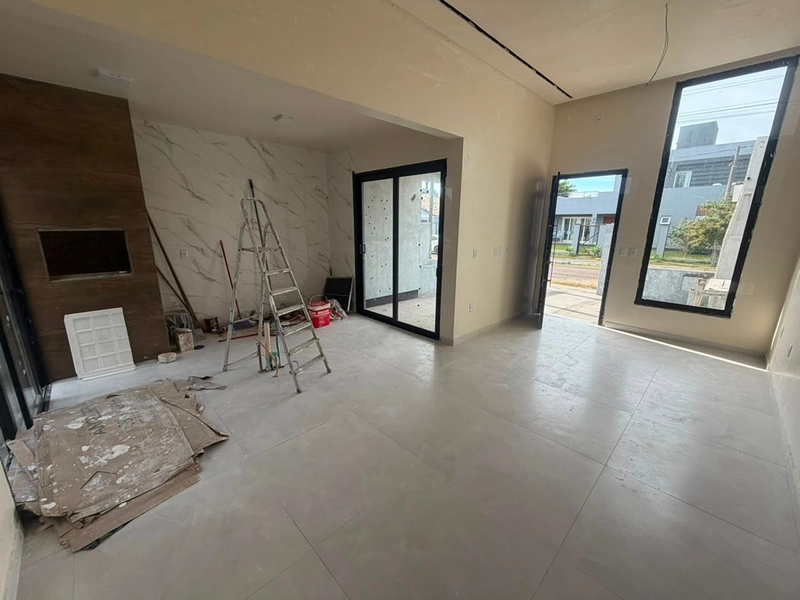 Casa Nova de Alto Padrão a 200m da Beira-Mar | Design Moderno e Conforto: 10ª foto da galeria de imagens do imóvel