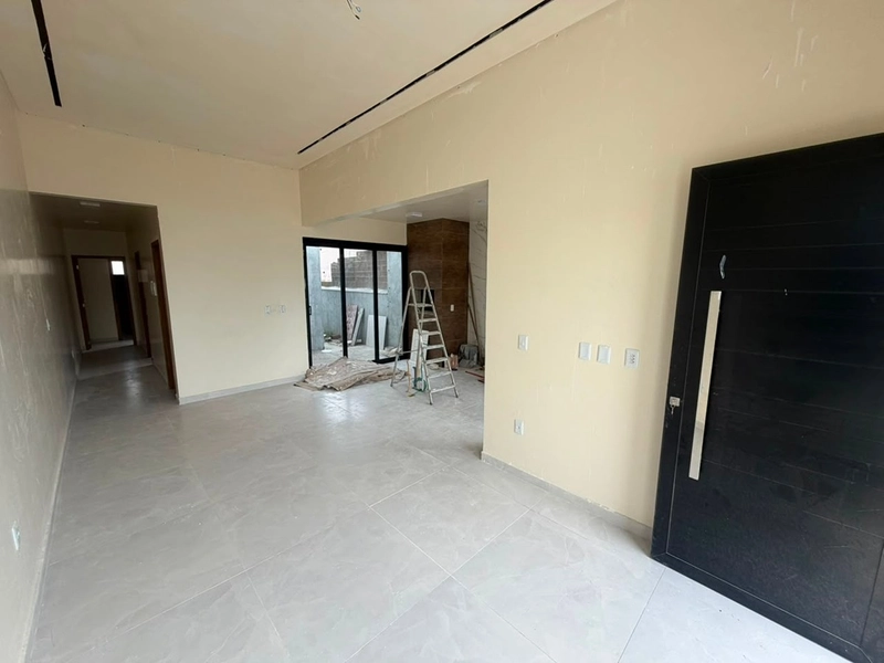Casa Nova de Alto Padrão a 200m da Beira-Mar | Design Moderno e Conforto: 9ª foto da galeria de imagens do imóvel
