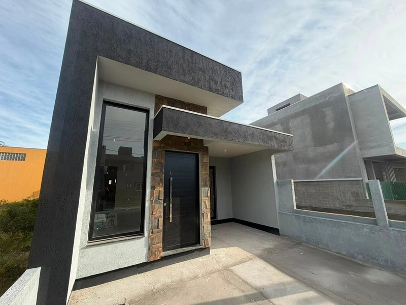Casa Nova de Alto Padrão a 200m da Beira-Mar | Design Moderno e Conforto: 5ª foto da galeria de imagens do imóvel