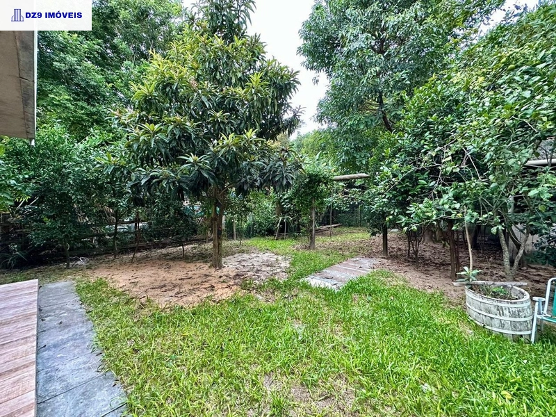 CHARMOSO SOBRADO COM PISCINA E VISTA DESLUMBRANTE NO PALMITAL: 3ª foto da galeria de imagens do imóvel