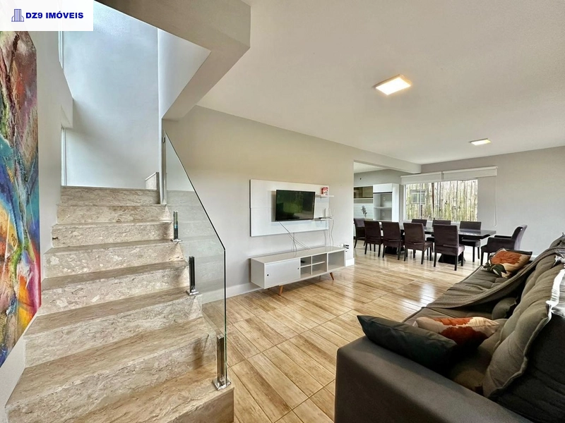 CHARMOSO SOBRADO COM PISCINA E VISTA DESLUMBRANTE NO PALMITAL: 31ª foto da galeria de imagens do imóvel