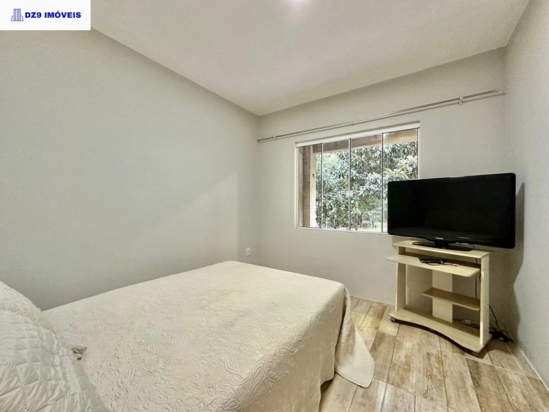 CHARMOSO SOBRADO COM PISCINA E VISTA DESLUMBRANTE NO PALMITAL: 16ª foto da galeria de imagens do imóvel