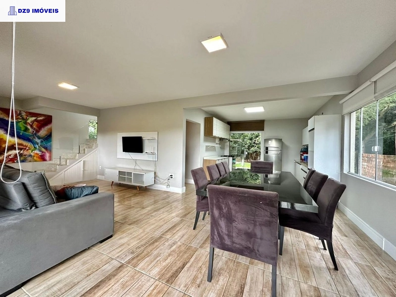 CHARMOSO SOBRADO COM PISCINA E VISTA DESLUMBRANTE NO PALMITAL: 26ª foto da galeria de imagens do imóvel