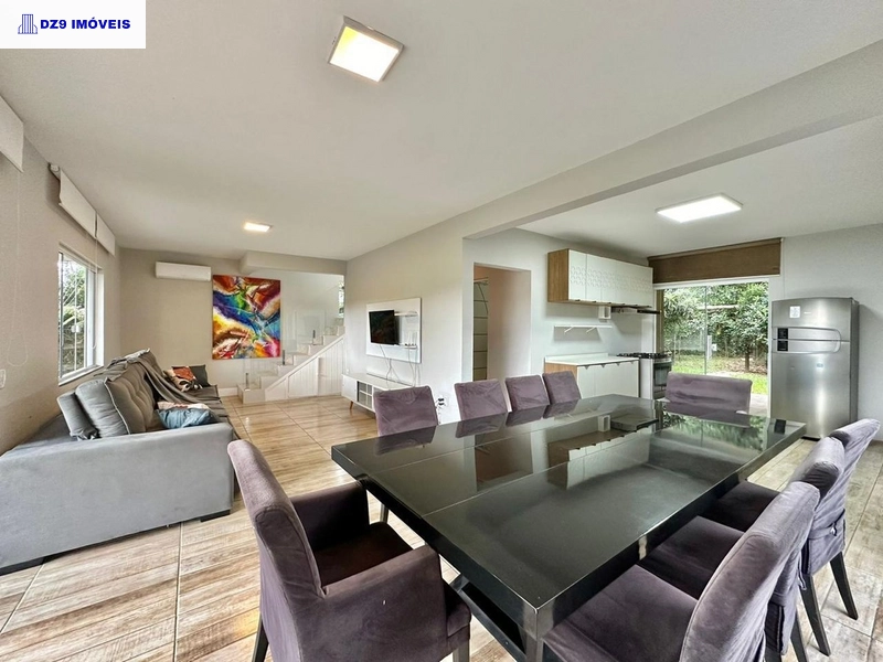 CHARMOSO SOBRADO COM PISCINA E VISTA DESLUMBRANTE NO PALMITAL: 24ª foto da galeria de imagens do imóvel