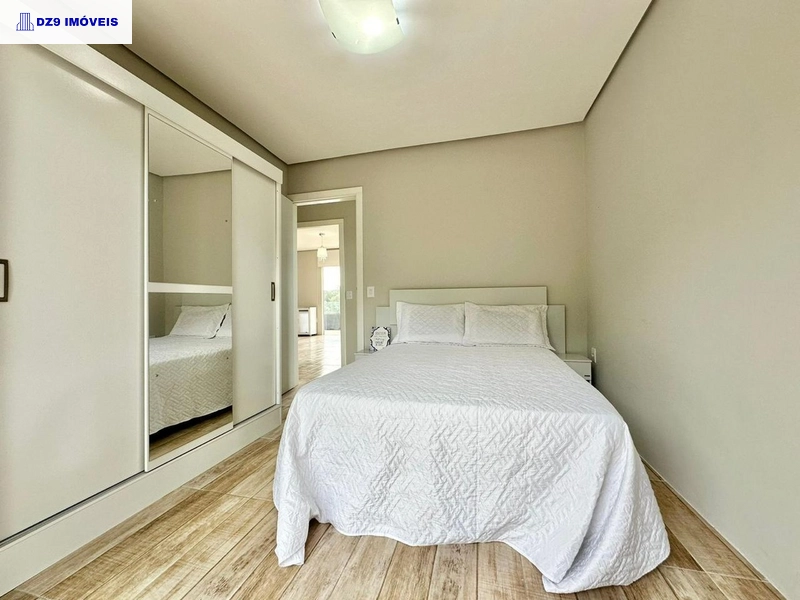 CHARMOSO SOBRADO COM PISCINA E VISTA DESLUMBRANTE NO PALMITAL: 8ª foto da galeria de imagens do imóvel