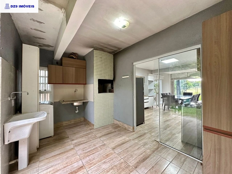 CHARMOSO SOBRADO COM PISCINA E VISTA DESLUMBRANTE NO PALMITAL: 1ª foto da galeria de imagens do imóvel