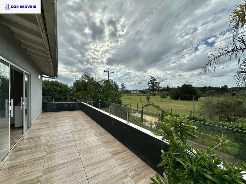 CHARMOSO SOBRADO COM PISCINA E VISTA DESLUMBRANTE NO PALMITAL: 4ª foto da galeria de imagens do imóvel