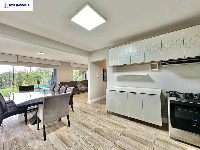 CHARMOSO SOBRADO COM PISCINA E VISTA DESLUMBRANTE NO PALMITAL: 30ª foto da galeria de imagens do imóvel