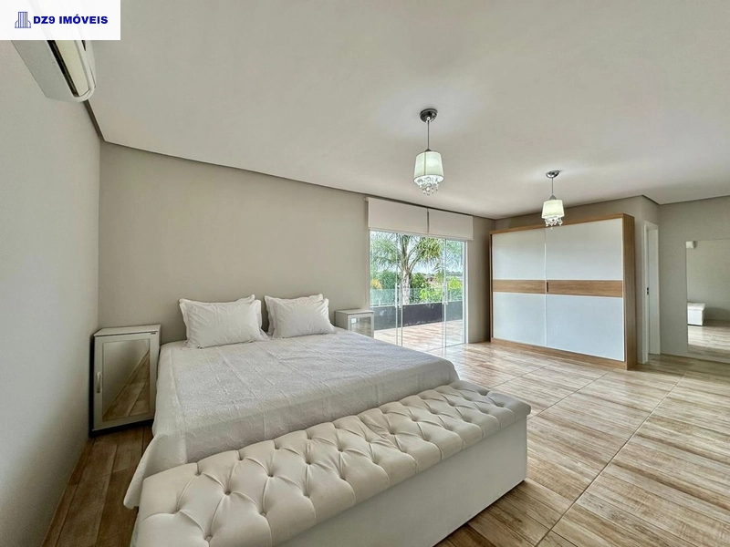 CHARMOSO SOBRADO COM PISCINA E VISTA DESLUMBRANTE NO PALMITAL: 5ª foto da galeria de imagens do imóvel