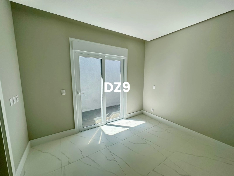 CASA COM 4 SUÍTES, LAVABO, MÓVEIS FIXOS, COM GARAGEM!: 2ª foto da galeria de imagens do imóvel