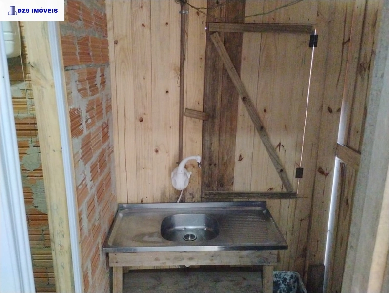 Sala comercial + 2 aptos de 1 dorm cada um.: 15ª foto da galeria de imagens do imóvel