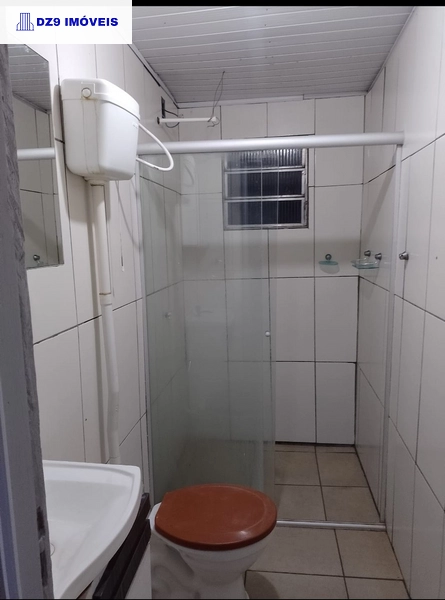 Sala comercial + 2 aptos de 1 dorm cada um.: 22ª foto da galeria de imagens do imóvel