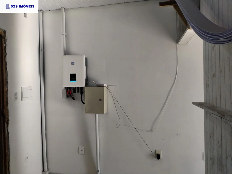 Sala comercial + 2 aptos de 1 dorm cada um.: 24ª foto da galeria de imagens do imóvel