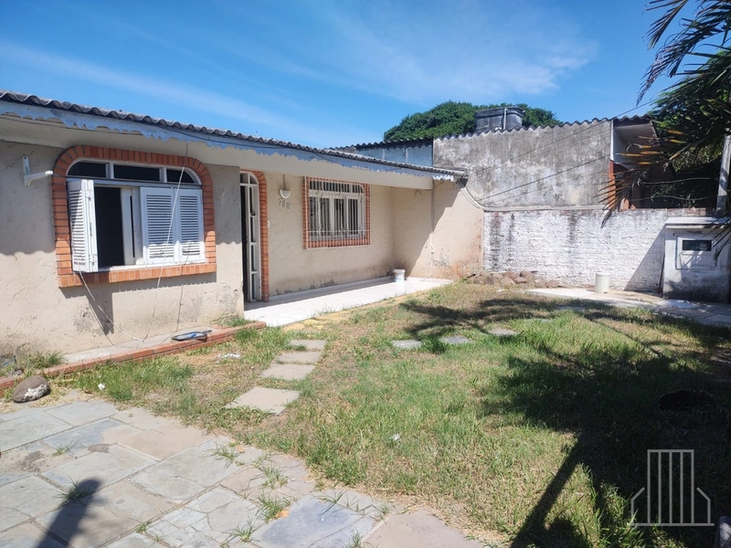 Terreno Amplo em Área Valorizada com Casa Térrea!: 4ª foto da galeria de imagens do imóvel