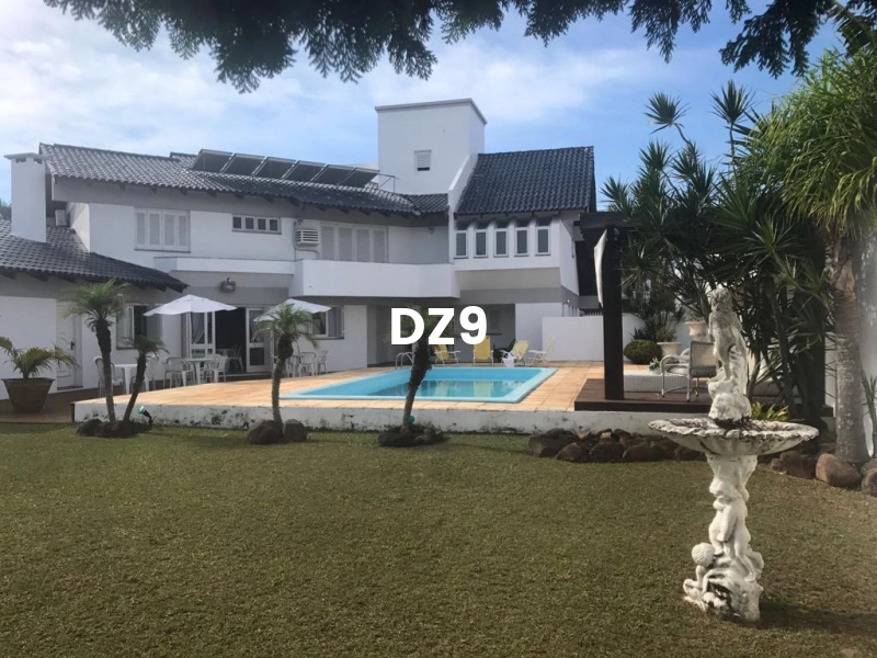 CASA DE LUXO ÚNICA DE ESQUINA: 19ª foto da galeria de imagens do imóvel