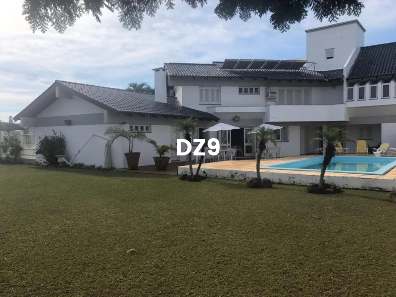 CASA DE LUXO ÚNICA DE ESQUINA: 15ª foto da galeria de imagens do imóvel