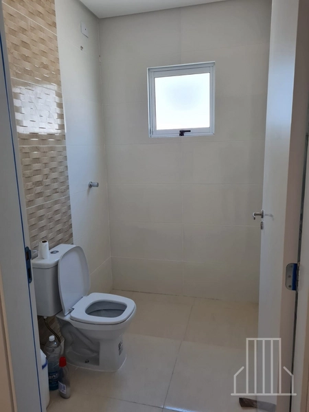 LINDÍSSIMA CASA COM TERRENO AMPLO NO BAIRRO NOIVA DO MAR EM XANGRI-LÁ!: 11ª foto da galeria de imagens do imóvel