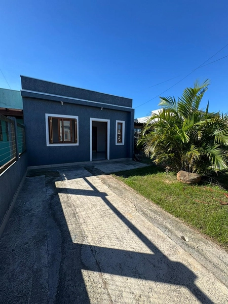 Aluguel Anual em Excelente Localização em Capão da Canoa – 2 Dormitórios e Conforto para Sua Família!: 2ª foto da galeria de imagens do imóvel