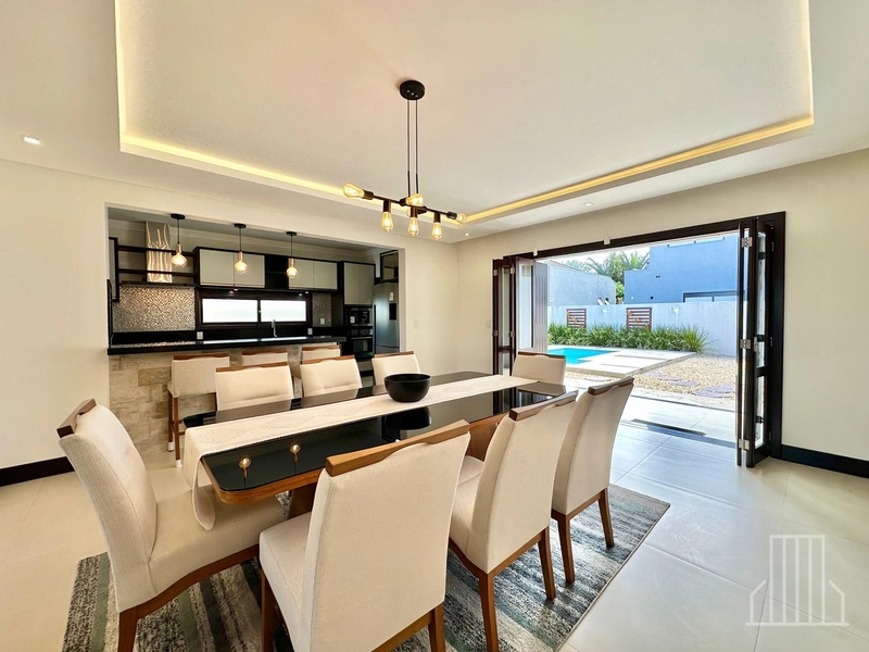 MARAVILHOSA CASA DE ALTO PADRÃO À VENDA EM ATLÂNTIDA: 9ª foto da galeria de imagens do imóvel