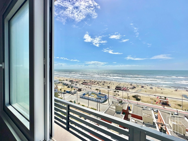 Apartamento de Alto Padrão com Vista Cinematográfica para o Mar: 6ª foto da galeria de imagens do imóvel