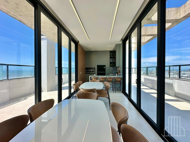 Apartamento de Alto Padrão com Vista Cinematográfica para o Mar: 23ª foto da galeria de imagens do imóvel