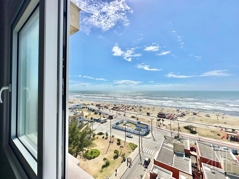 Apartamento de Alto Padrão com Vista Cinematográfica para o Mar: 8ª foto da galeria de imagens do imóvel