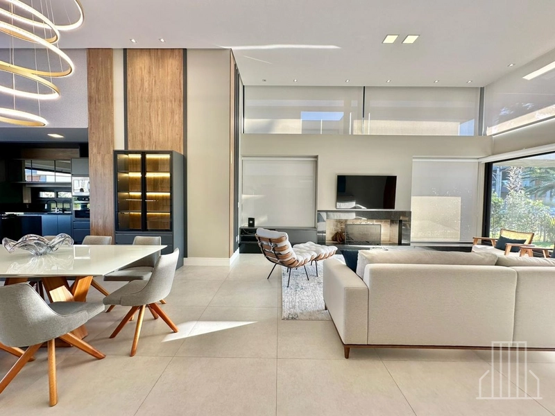 BELÍSSIMA CASA COM 4 SUÍTES EM CONDOMÍNIO FECHADO!: 17ª foto da galeria de imagens do imóvel