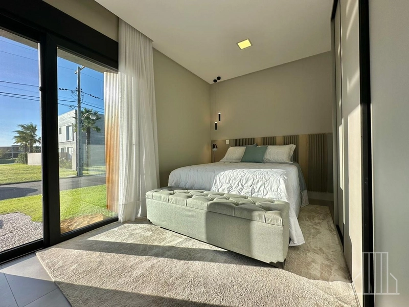 BELÍSSIMA CASA COM 4 SUÍTES EM CONDOMÍNIO FECHADO!: 20ª foto da galeria de imagens do imóvel