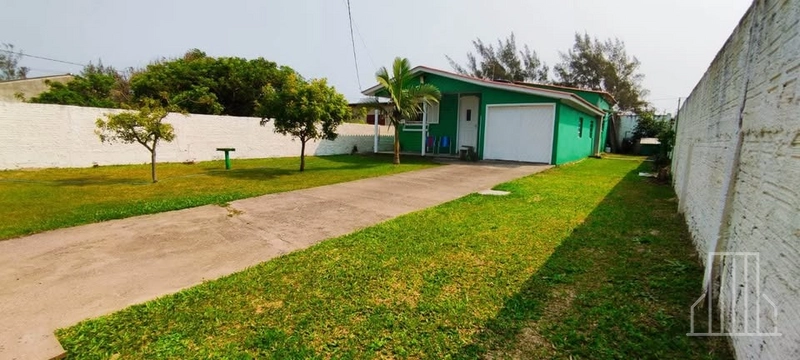 EXCELENTE CASA NO BAIRRO CAPÃO NOVO EM CAPÃO DA CANOA!: 2ª foto da galeria de imagens do imóvel