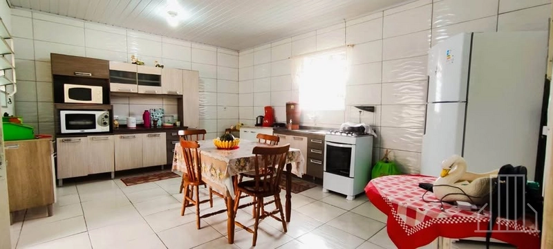 EXCELENTE CASA NO BAIRRO CAPÃO NOVO EM CAPÃO DA CANOA!: 11ª foto da galeria de imagens do imóvel