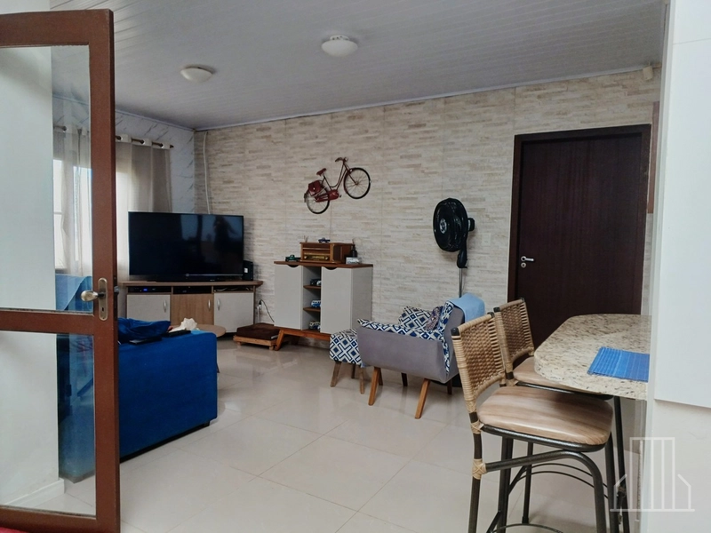 BELA CASA A VENDA EM CAPÃO NOVO!: 8ª foto da galeria de imagens do imóvel