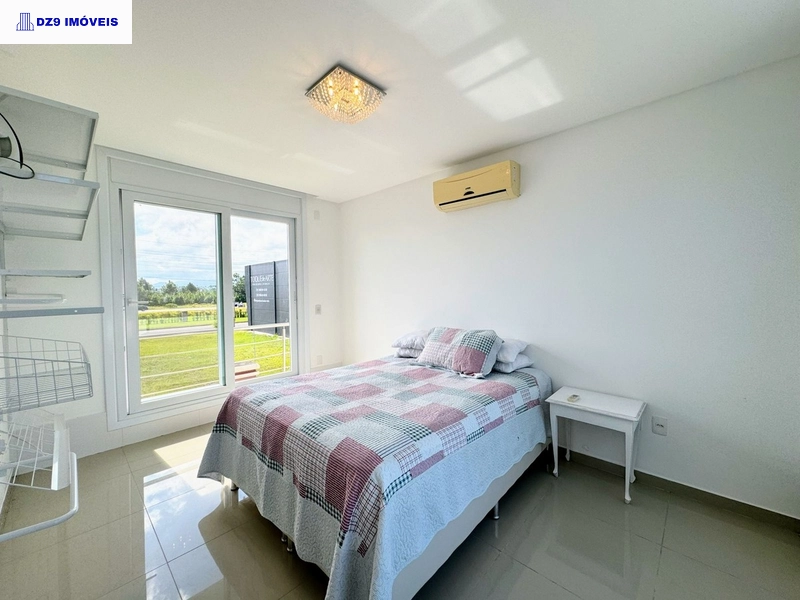 MAGNÍFICO SOBRADO NO CONDADO DE CAPÃO: 18ª foto da galeria de imagens do imóvel