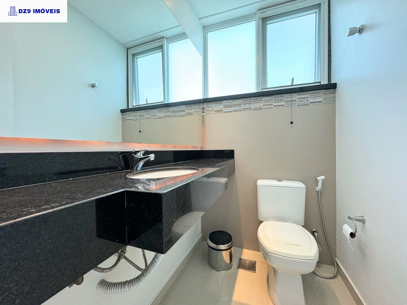 MAGNÍFICO SOBRADO NO CONDADO DE CAPÃO: 5ª foto da galeria de imagens do imóvel